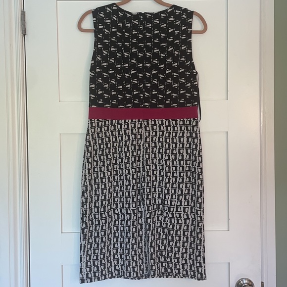 Kasper black and white midi dress. - Picture 3 of 3